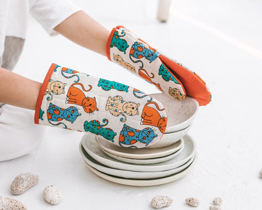 Mini and Large Cooking Gloves Cats